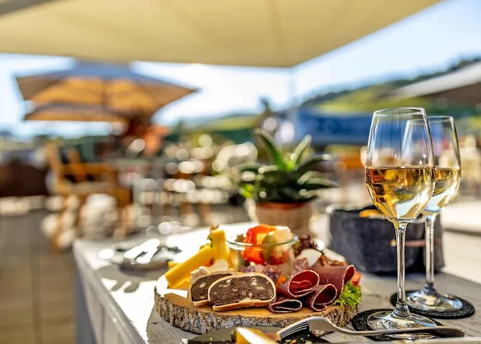 Boutique Pellas * Vella