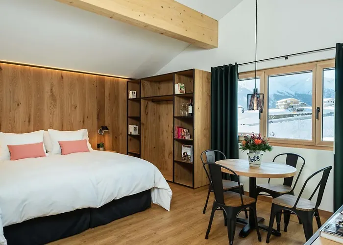 Boutique Pellas * Vella