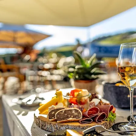 Boutique Pellas * Vella