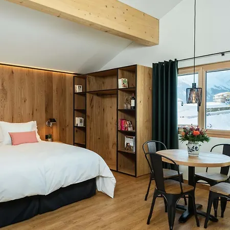 Boutique Pellas * Vella