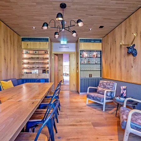 Boutique Pellas * Vella