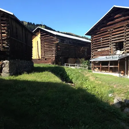 Boutique Pellas Vella